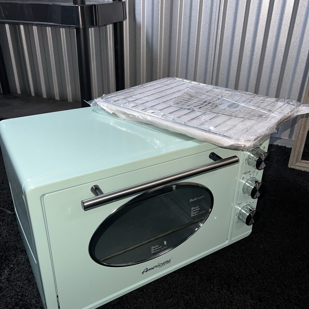 Mint Green Toaster Oven with Accessories